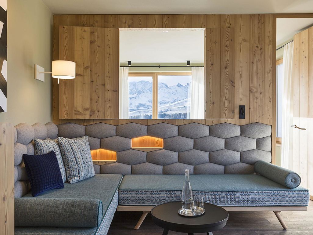 Salotto Suite Spuren im Schnee